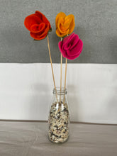 Load image into Gallery viewer, Felt Roses
